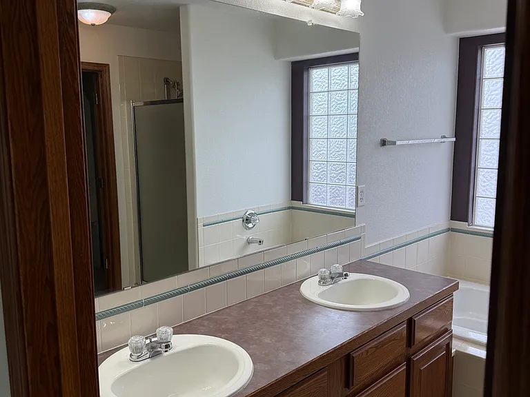 3011 Ivy Dr — Photo 5