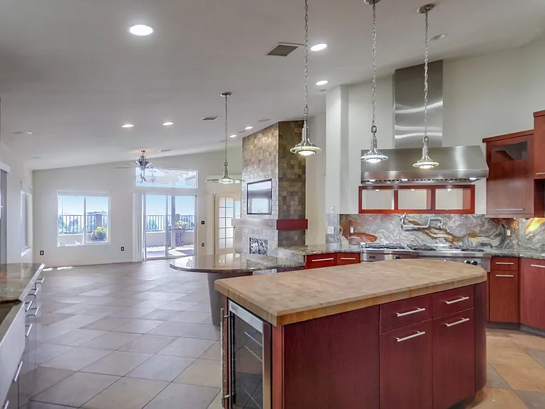 2703 Lobelia Rd — Photo 25