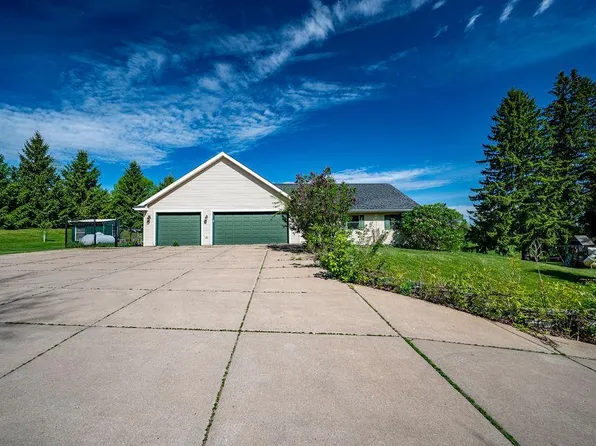 438 320th St, Knapp, WI 54749