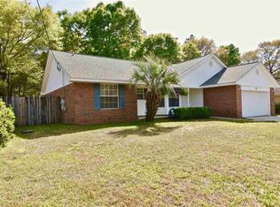 6593 Starboard Dr, Milton, FL 32570