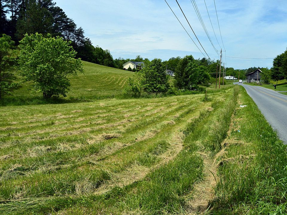 2nd image of 187 Hall Rd