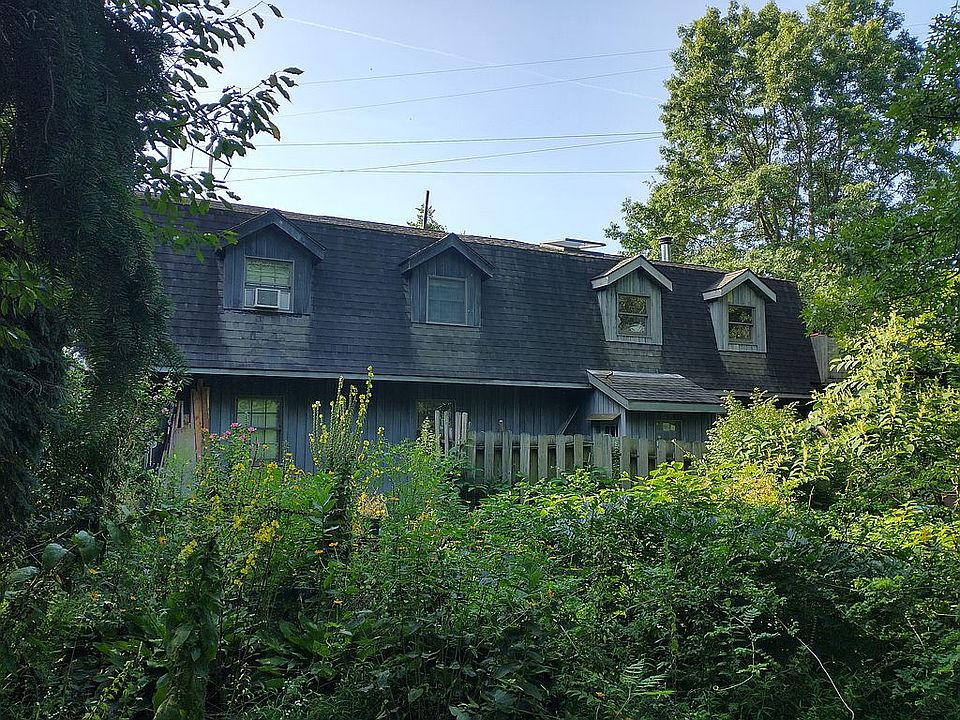 2nd image of 868 State Route 208