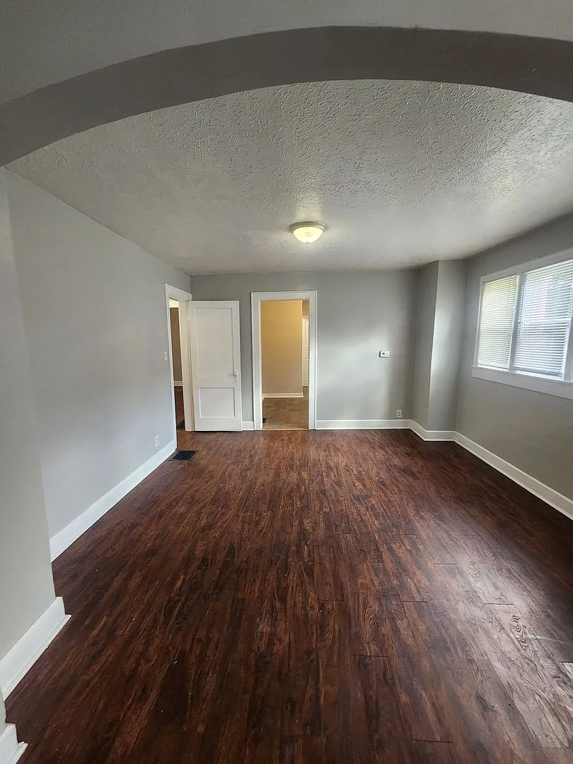 Updated Two Bedroom Single Family Home near Concord and 16th - Westside — Photo 4