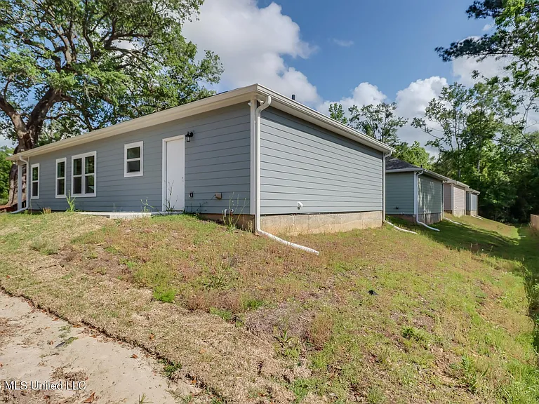 13469 Mary Ave — Photo 20