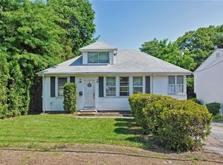 43 Sunset Ave, Providence, RI 02909