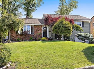 4 Sullivan Ave, Colonia, NJ 07067