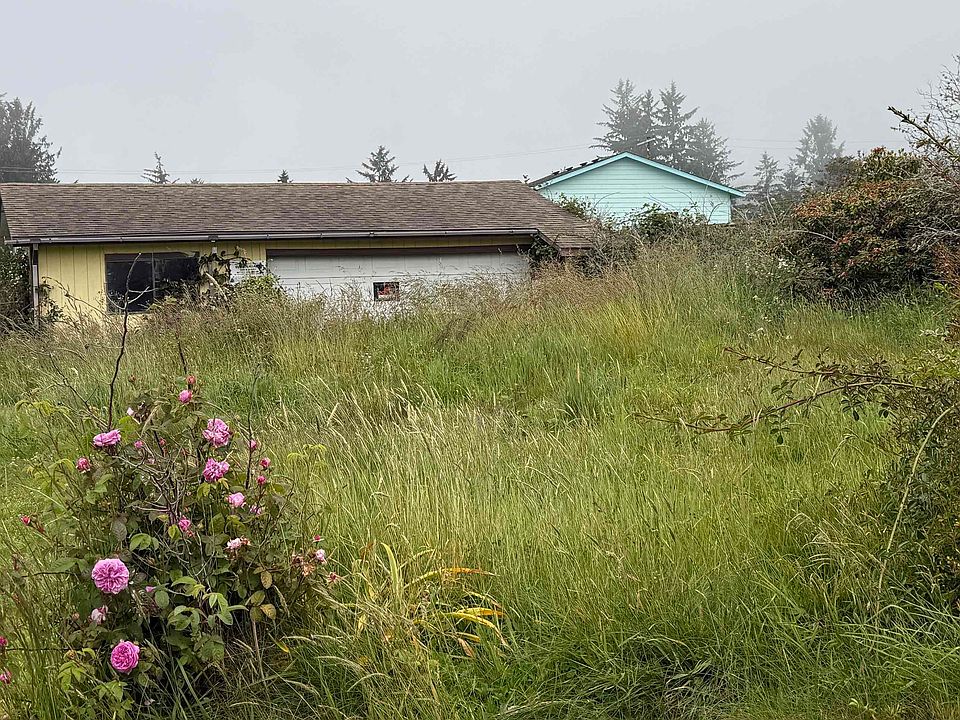 2nd image of 2624 Nickel Ave