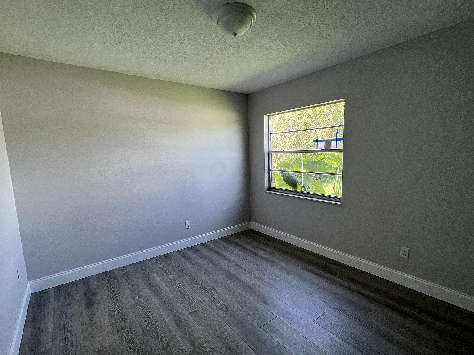 1313 Summer Breeze Road - Simeon - 1 — Photo 2