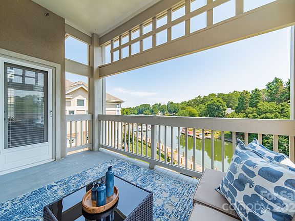 4th image of 104 Pier 33 Dr Unit 303