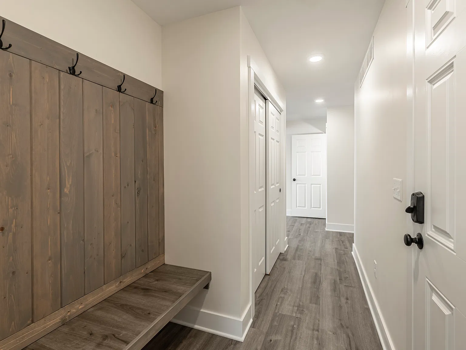 3 bed, 2.5 bath, 1500 sqft, $2,350 — Photo 3