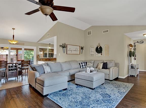 5th image of 1532 Vera Cruz Dr