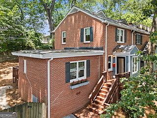 1st image of 842 Argonne Ave NE