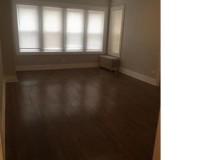 131 E 70th St, Chicago, IL 60637