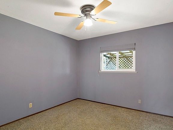 3rd image of 1118 Circuit Dr