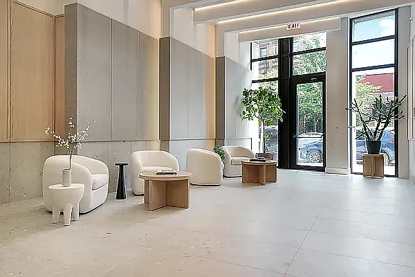 Rented by EXR | media 6