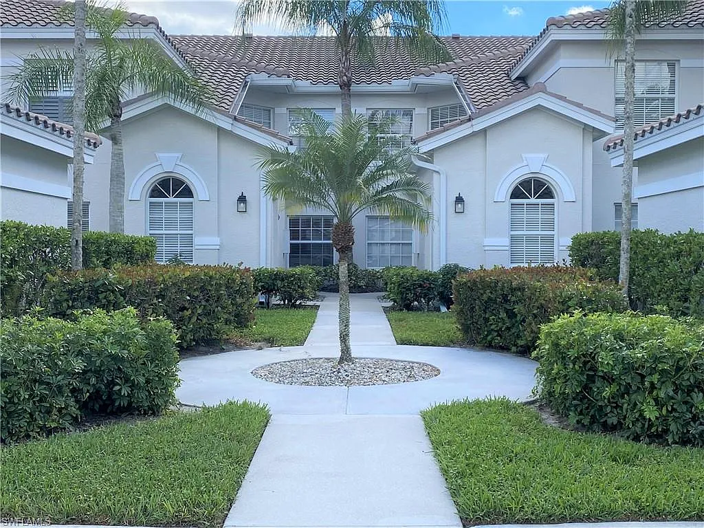 2 bed, 2.0 bath, 1282 sqft, $5,200 — Photo 3