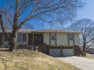 10925 Harrison St, Kansas City, MO 64131