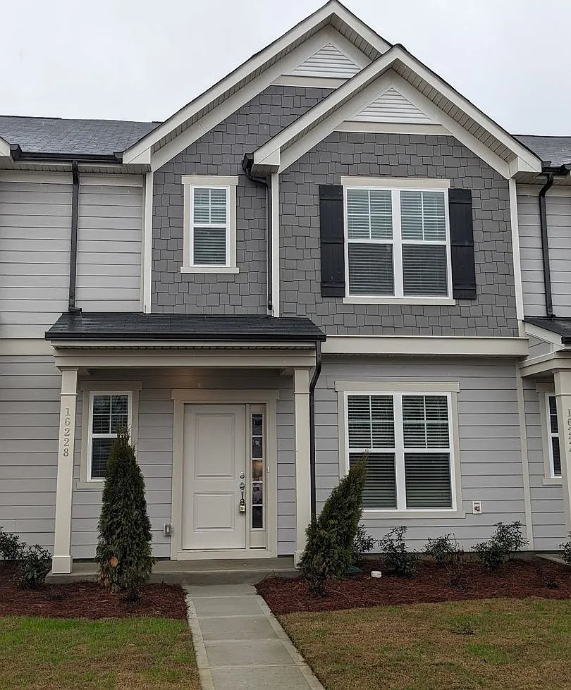 Brand New 3 Bedroom Townhome in Charlotte Convenient to I-485 and I-77 — Photo 1