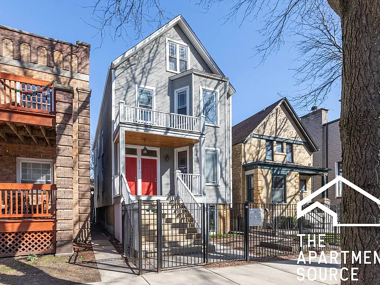 1314 W Roscoe St #2 — Photo 15