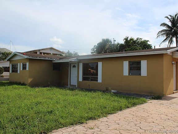 3rd image of 20440 NW 22nd Ave