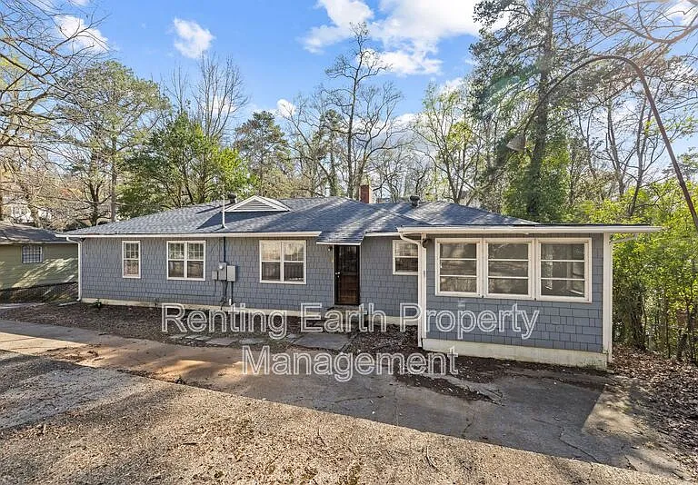 805 Vanderbilt St — Photo 20