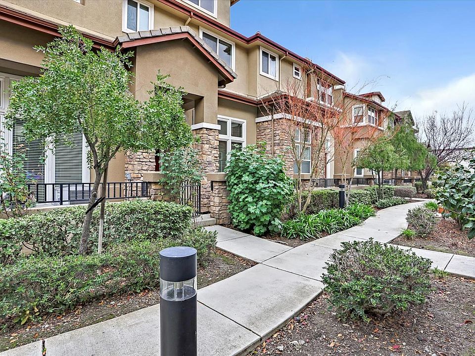 1st image of 1145 Avenida Benito