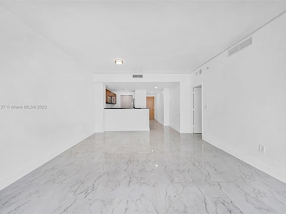 4th image of 244 Biscayne Blvd APT 3704
