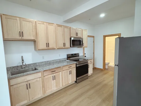 24 Grant St #4, Burlington, VT 05401