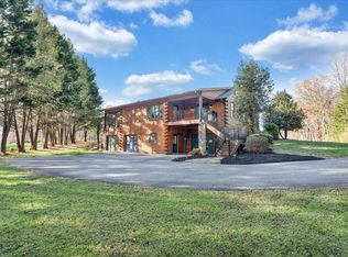 30 Rhonda Dr, Moneta, VA 24121