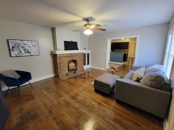 2nd image of 2557 NW 16th St