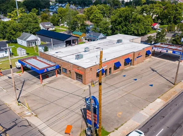 2415 Maple Ave, Zanesville, OH 43701