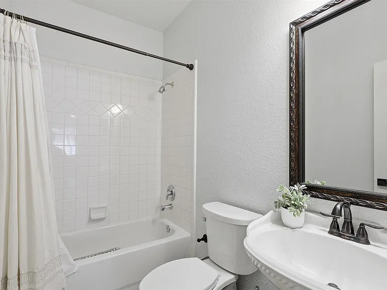2118 Wild Dunes Cir — Photo 35