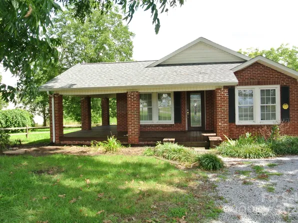 125 Faye Toney Rd, Mooresboro, NC 28114