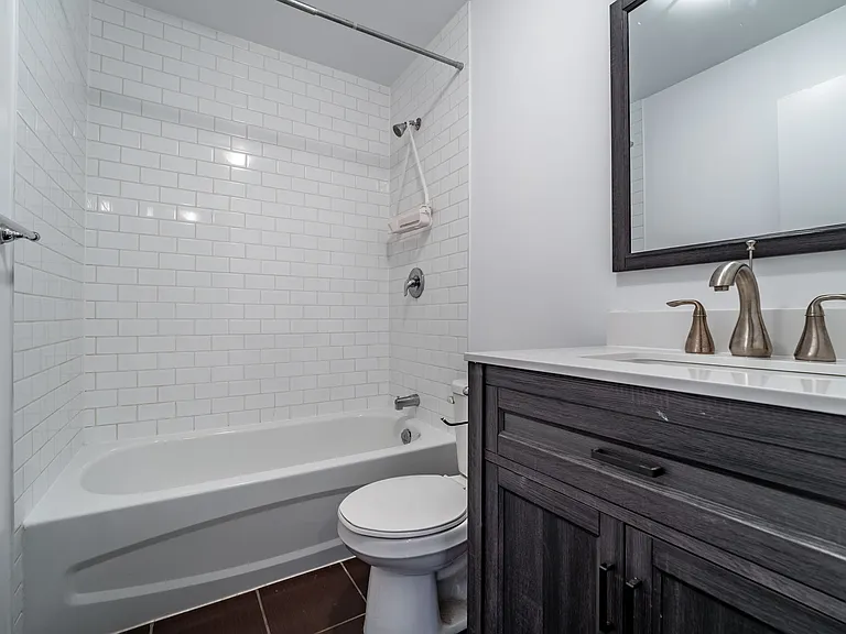 570 Chapel St — Photo 13