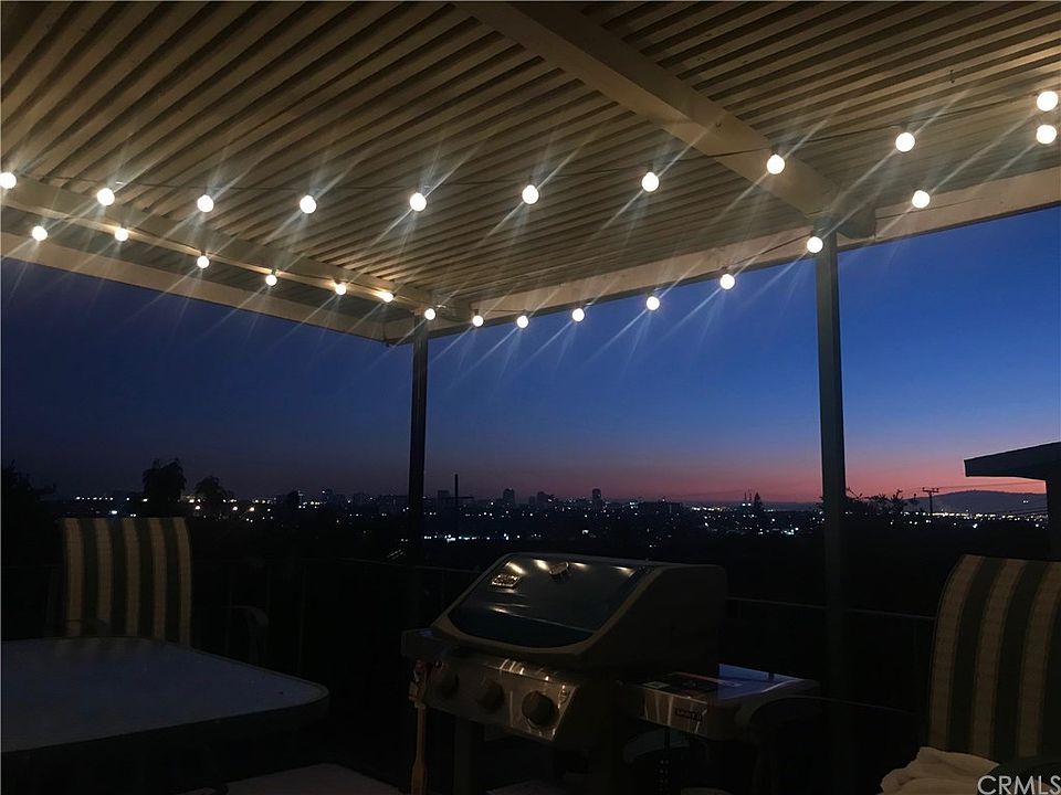 1st image of 2073 Stanley Ave