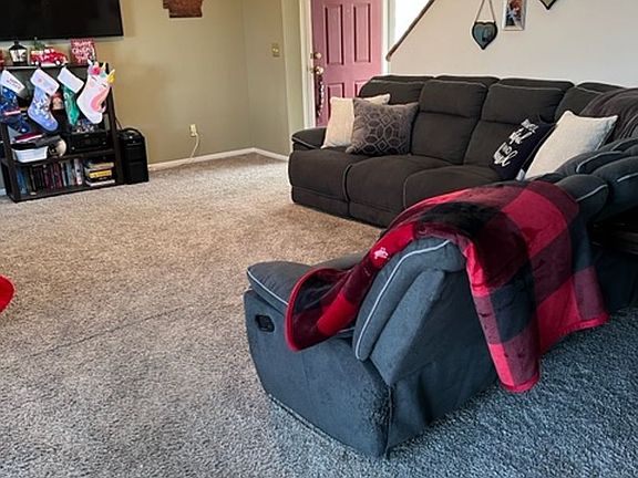 4th image of 2032 Springside Dr