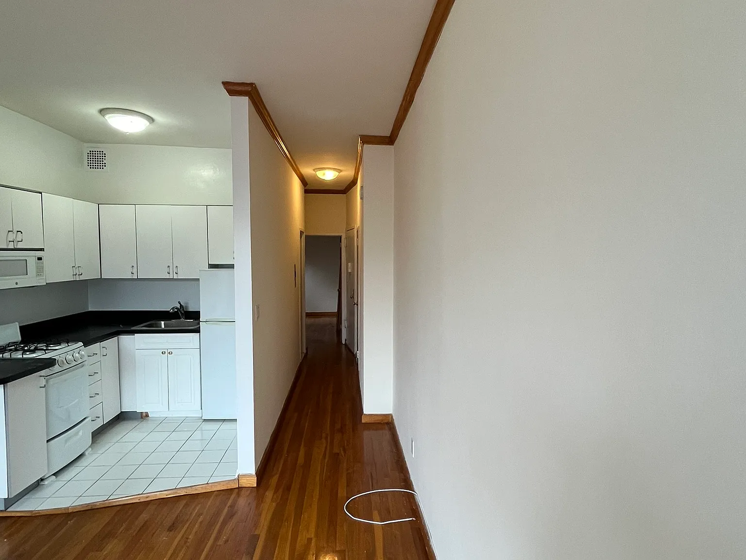 416 East 74th Street — Photo 4