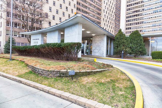 1st image of 3950 N Lake Shore Dr APT 412