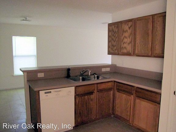 3rd image of 1407 North St