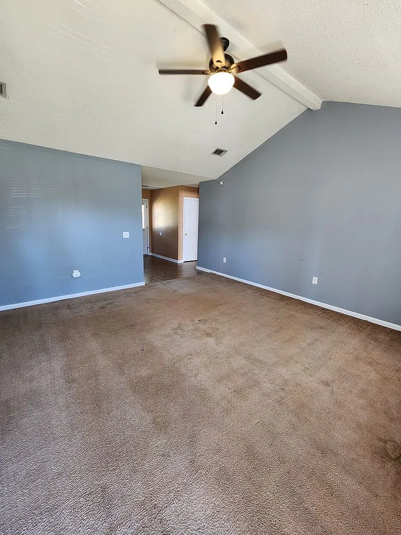 1302 Loblolly Drive — Photo 4