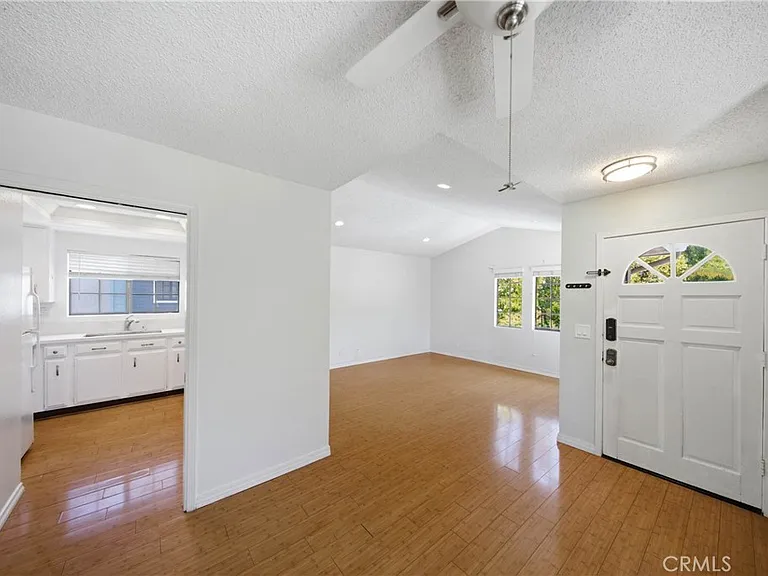 24442 Avenida De Los Ninos — Photo 5