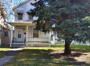1427 Leclaire St, Davenport, IA 52803