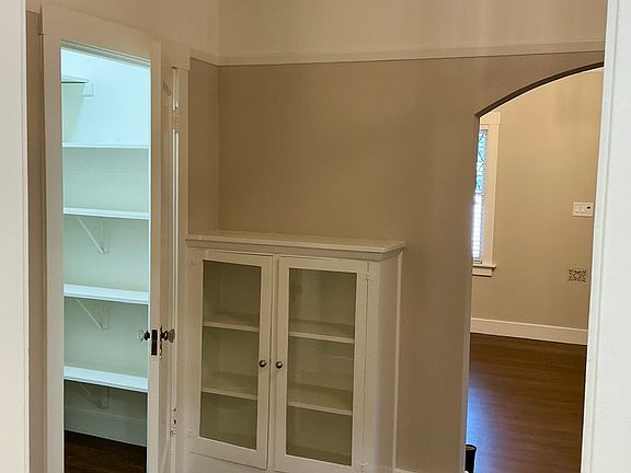 5th image of 741 39th St #1