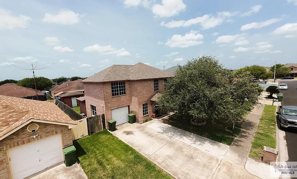 1st image of 2666 Pompeii St