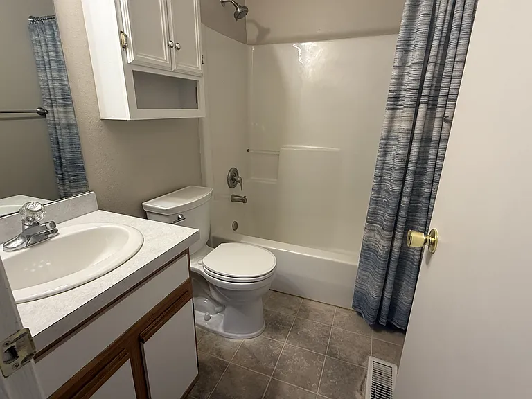 3390 Canyon Dr #D11 — Photo 10
