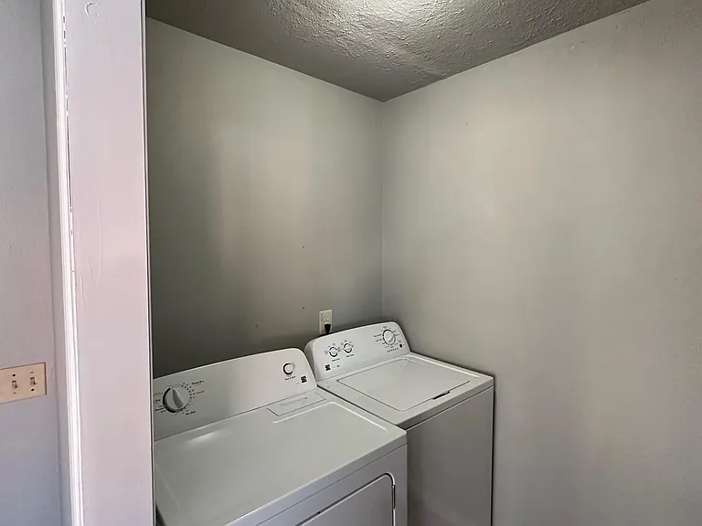 607 S Santa Fe Ave — Photo 11