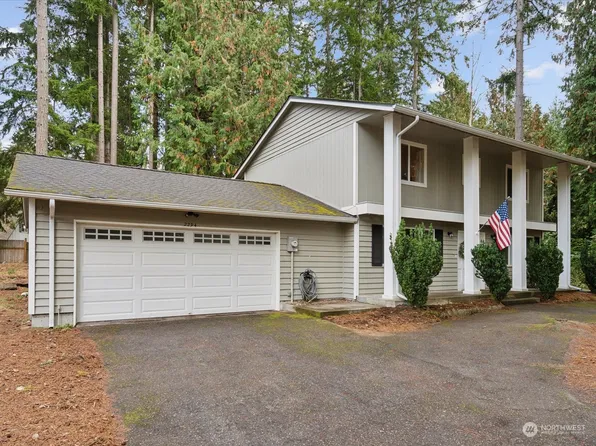 2294 NE Goldenrod Circle, Bremerton, WA 98311