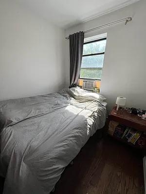 Rented by Delmark Realty LLC | media 16