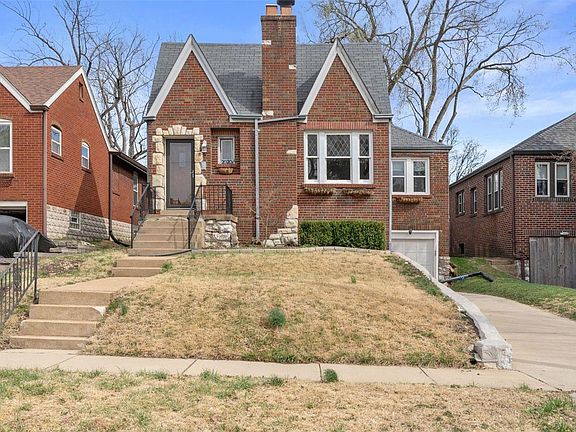 2nd image of 2020 Hiawatha Ave