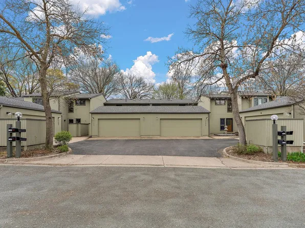 11013 Abbott Ln, Minnetonka, MN 55343